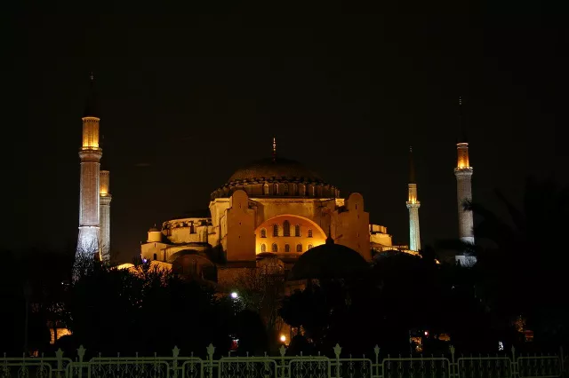 Estambul y la Iglesia de Santa Sofía