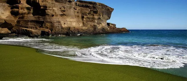Papakolea, playa de color verde en Hawaii