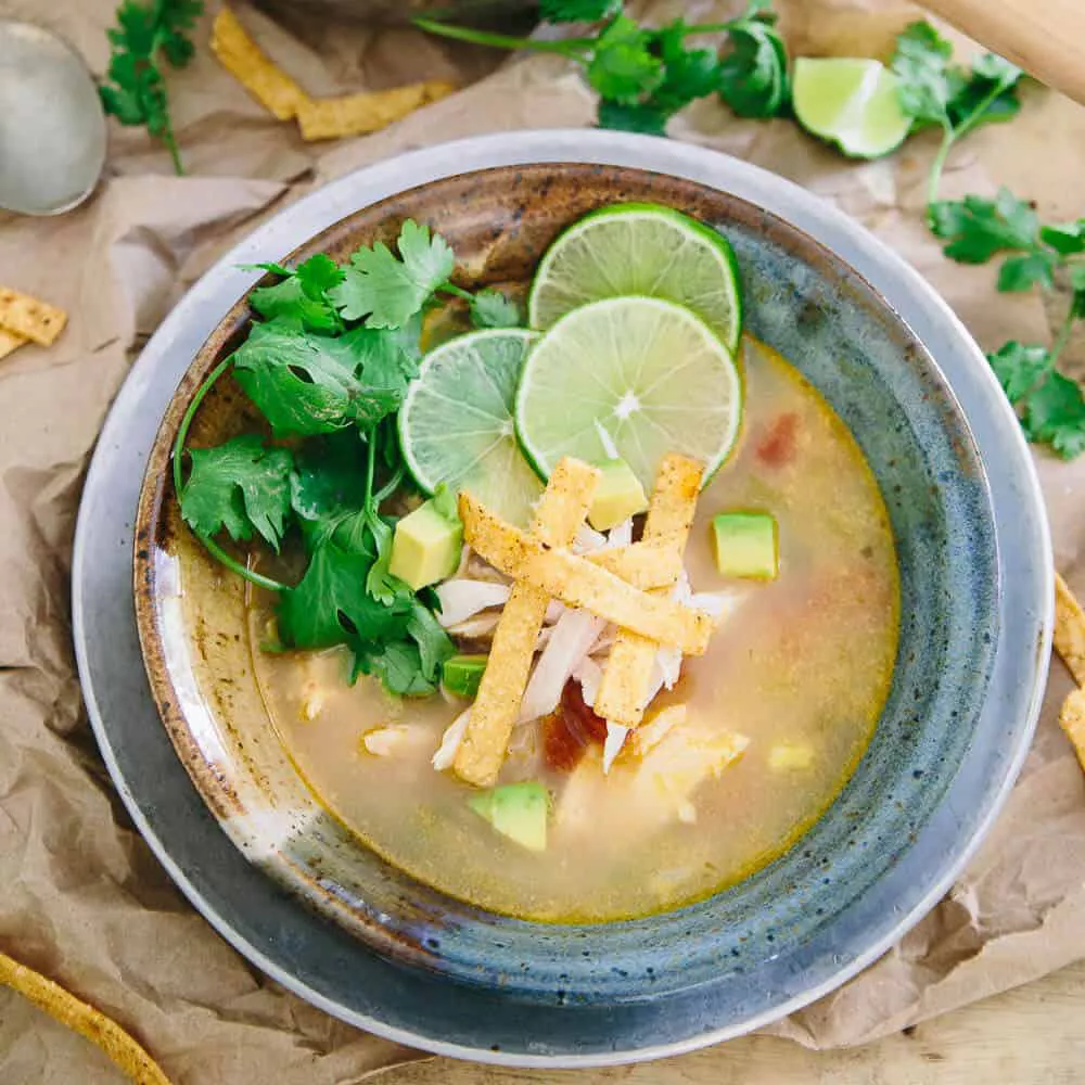 sopa-de-lima-mexicano