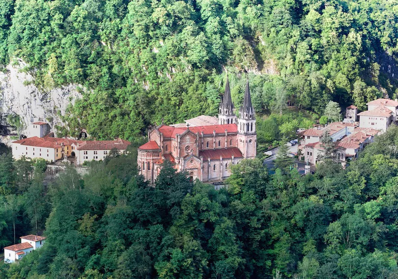 Basílica de Santa María la Real de Covadonga