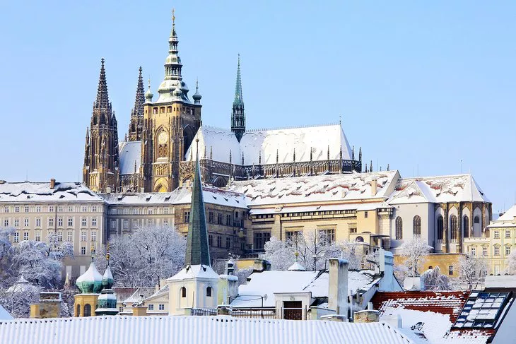 El Castillo de Praga en invierno