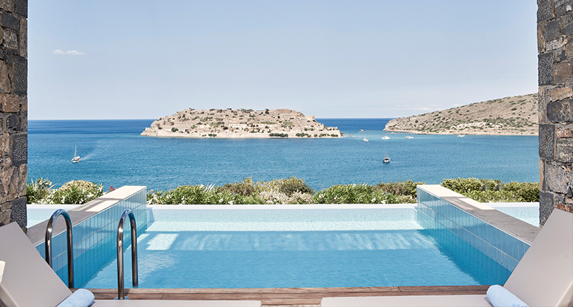 5 razones por las que el Palacio Azul de Creta es la mejor escapada de verano