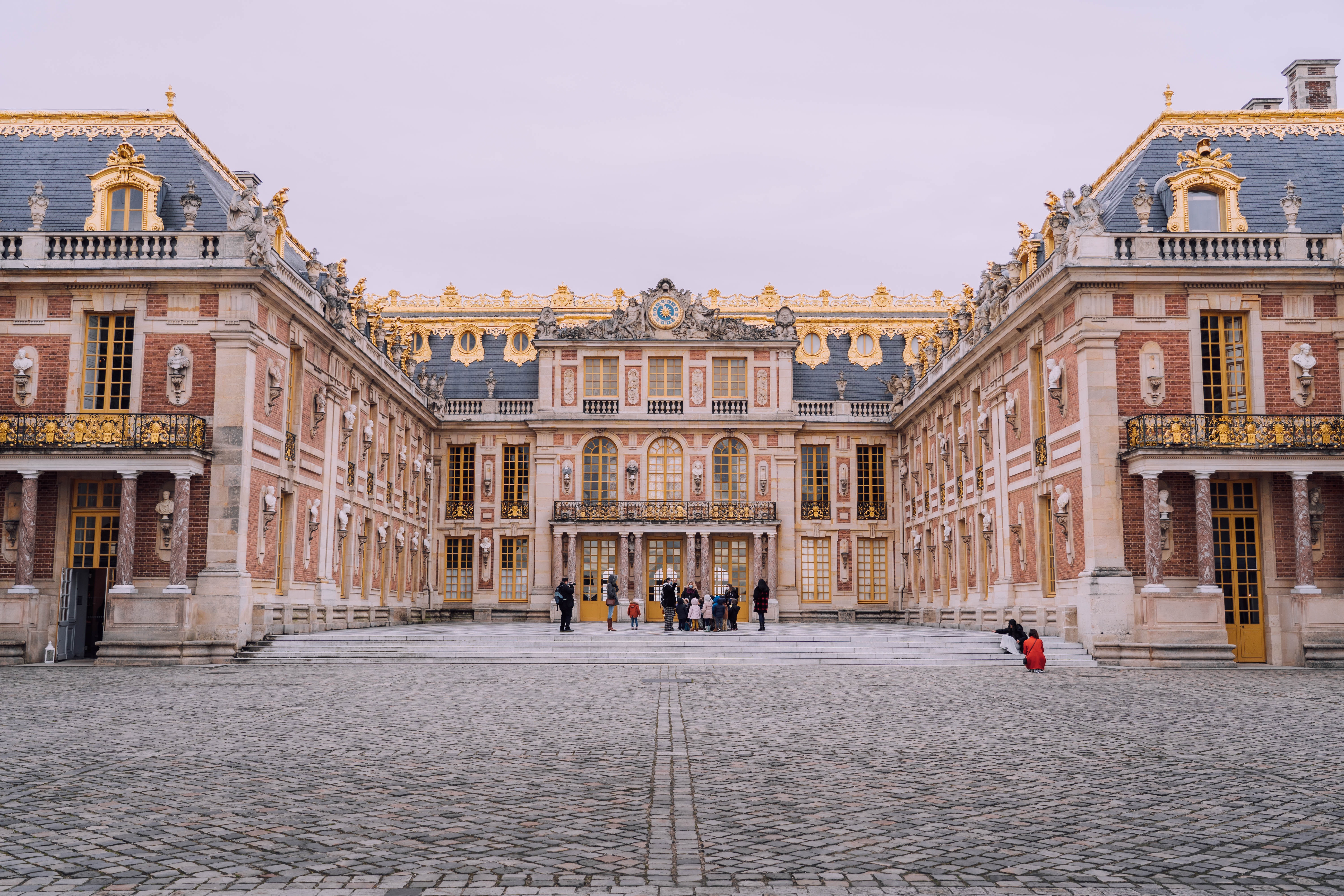 ¿Qué días no abre el Palacio de Versalles?