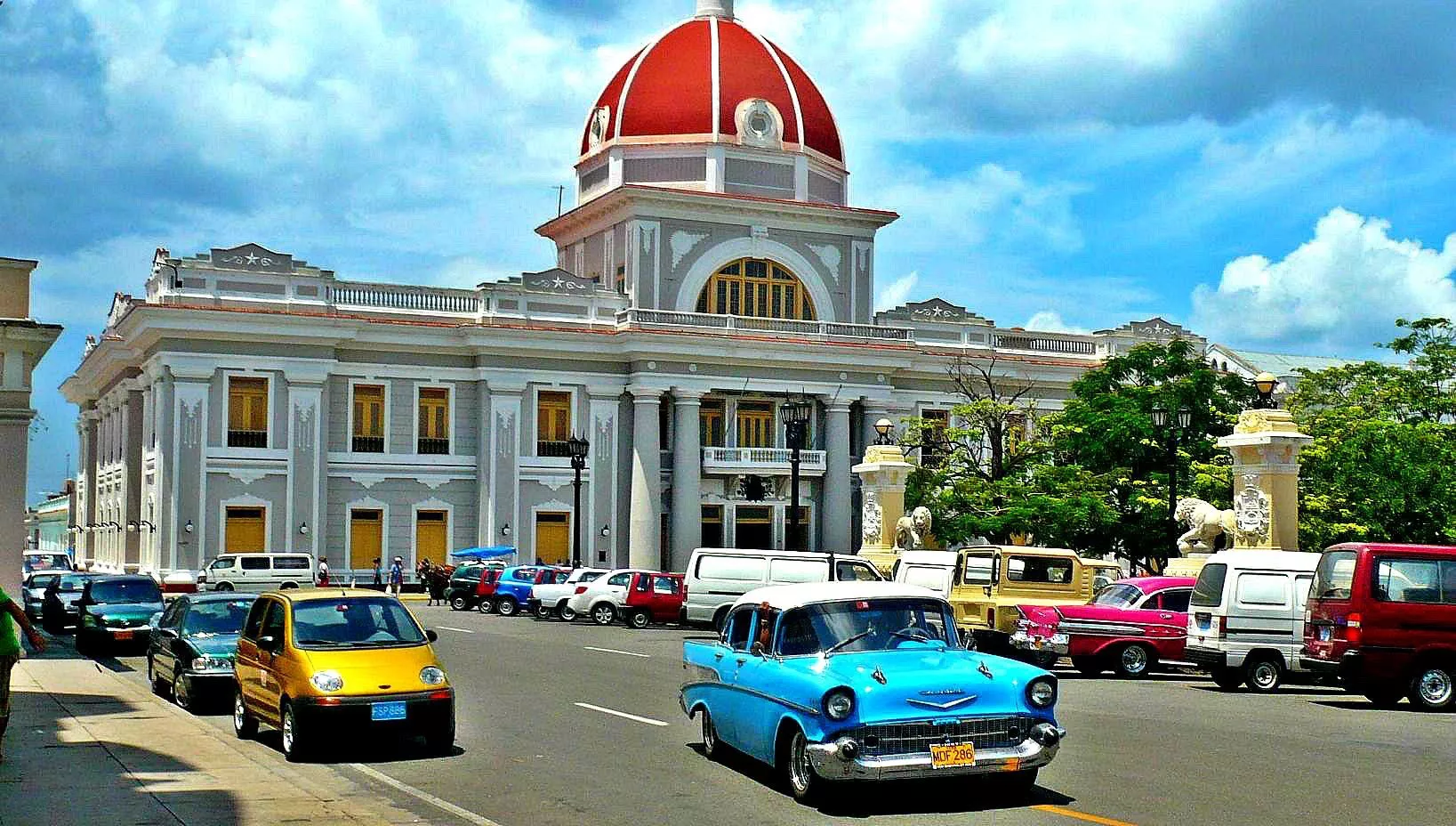 Circuito por Cuba Cienfuegos