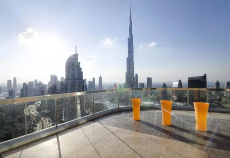 La espectacular vista de Dubai desde la piscina del hotel